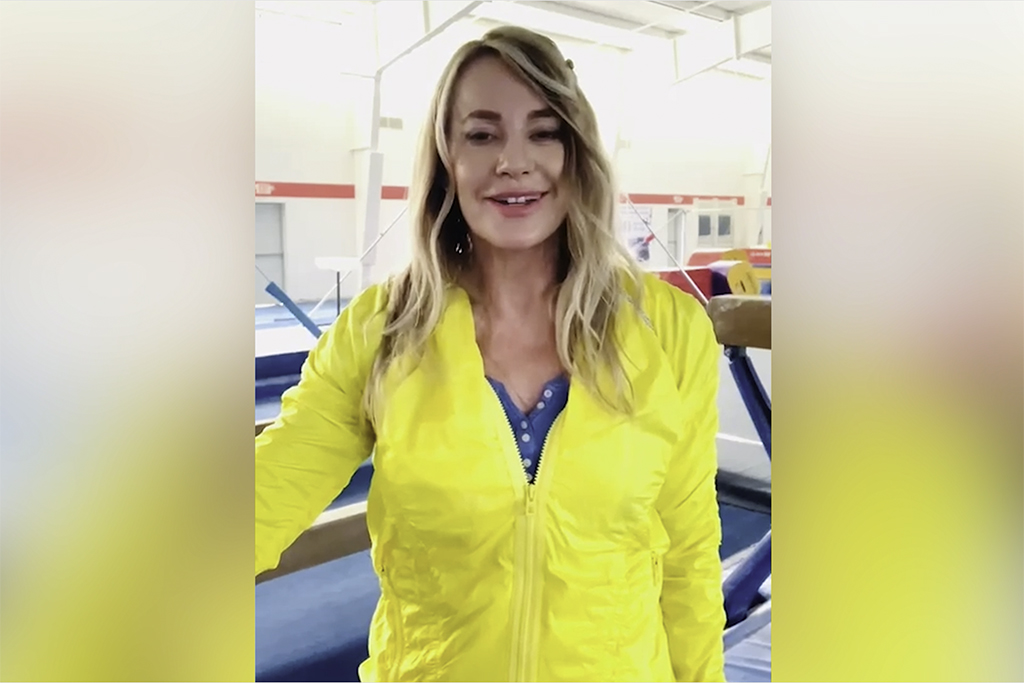 Nadia Comăneci - romanian gymnast - Solidarity for Ukraine