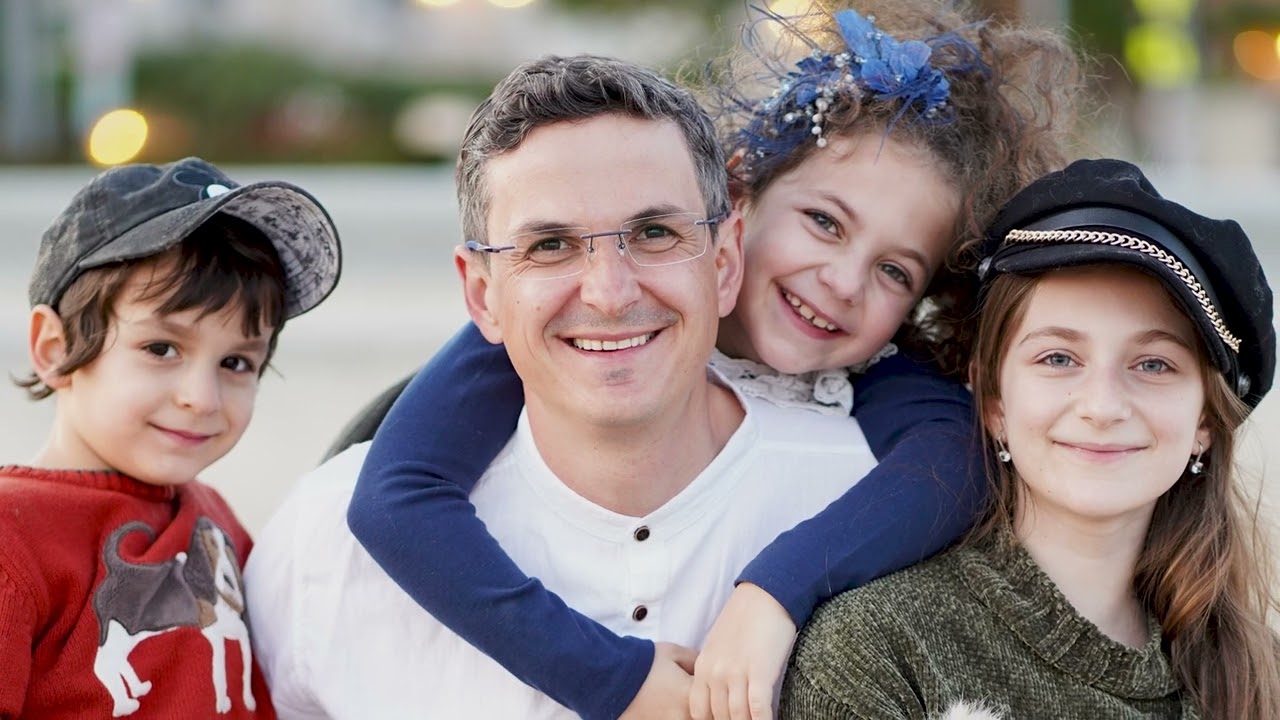 Video Presentation Cristian Fatu and Family - A Violinist's Journey